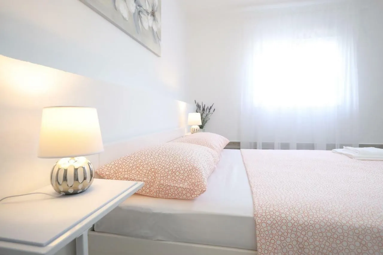Apartmani Neva, Pridraga Croatia