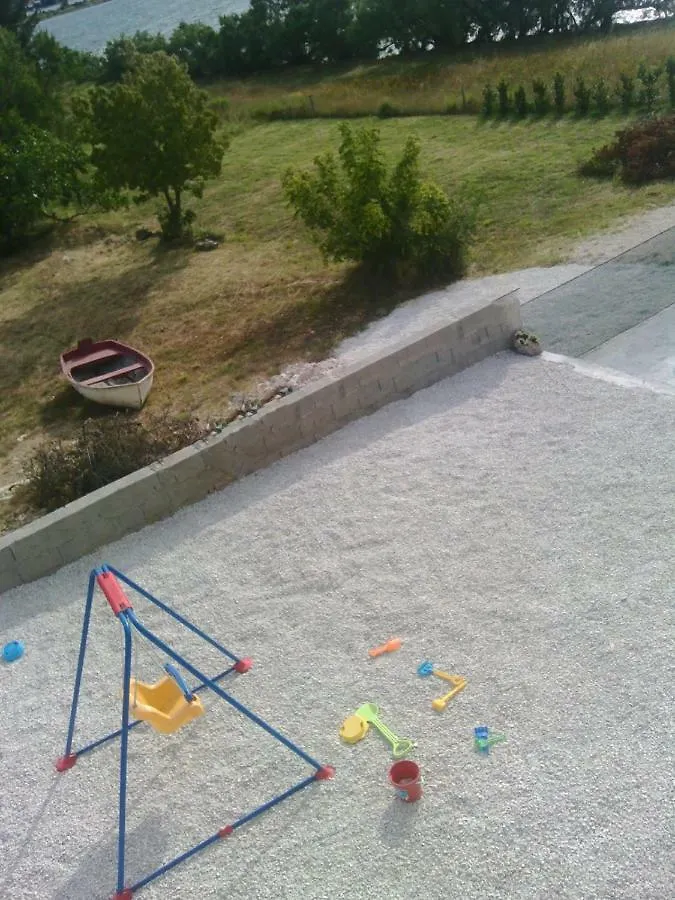 Apartmani Neva, Pridraga 0*,